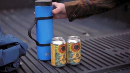 徒歩キャンや登山にぴったりなクーラーボックス「2 CAN COOLER STACK」発売 ― 350mlの缶ビールを2本 18時間冷たくキープできる