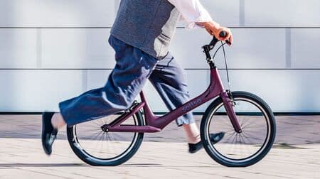 高齢者向けのペダル無しキックバイクSollso「Laufrad」 膝に負担をかけずに歩行器よりも高速で移動できる