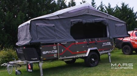 徹底した自動化でらくらくオートキャンプ Mars Campersの「Space X Air」 ボタンを押せば自動でテント設営！