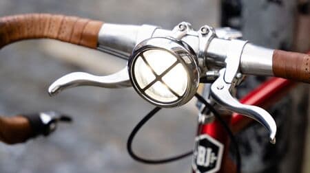SDGsを意識したレトロルックな自転車用ライト「Beacon Headlamp」パーツを交換して長く使える