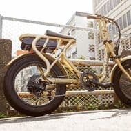 丸型ヘッドライトとファットタイヤでバイクっぽいルックスを獲得 電動アシスト自転車 ROCKA FLAME「MAKAMI」＆「FUMA」