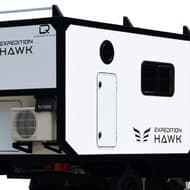 トヨタ「タウンエース トラック」ベースのキャンピングカー「EXPEDITION HAWK」予約受付開始 ― 悪路走破性と快適性 そして運転のしやすさを備えたエクスペディションビークル