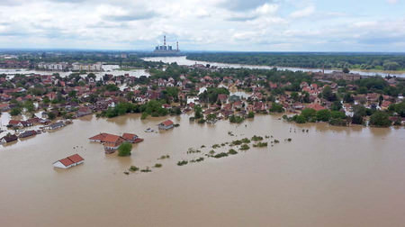 バルカン半島大洪水、被災地に支援を--セルビア大使館が日本のネットユーザーに呼びかけ